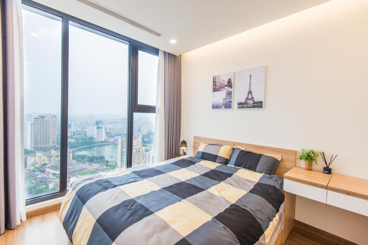 Premium Apartment Vinhomes Metropolis Badinh Ханой Екстер'єр фото