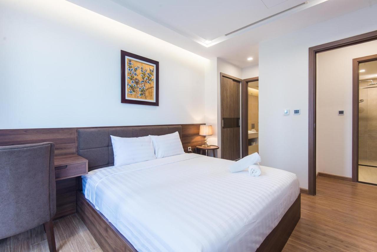 Premium Apartment Vinhomes Metropolis Badinh Ханой Екстер'єр фото