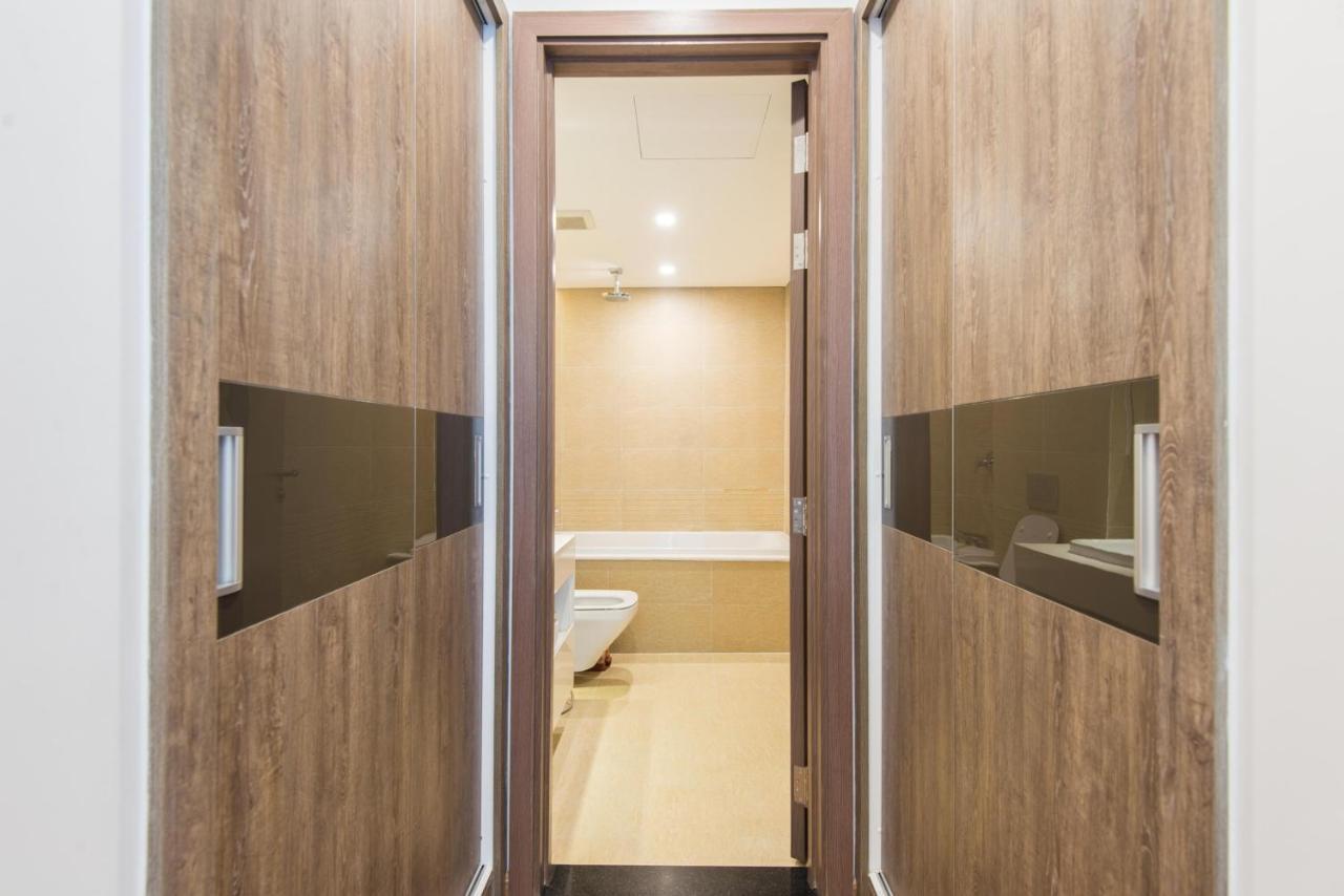 Premium Apartment Vinhomes Metropolis Badinh Ханой Екстер'єр фото