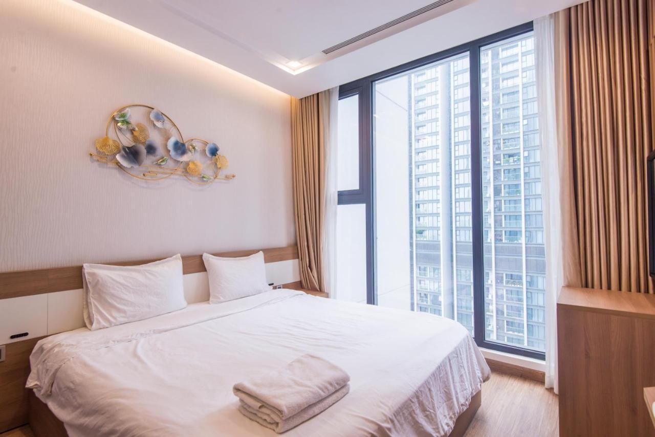 Premium Apartment Vinhomes Metropolis Badinh Ханой Екстер'єр фото